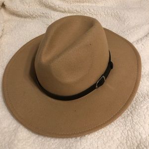 Blogger Fall Hat 🍂